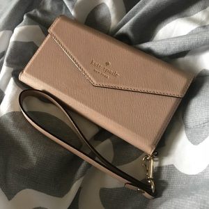 Kate Spade iPhone 7 Light Pink Envelope Wristlet